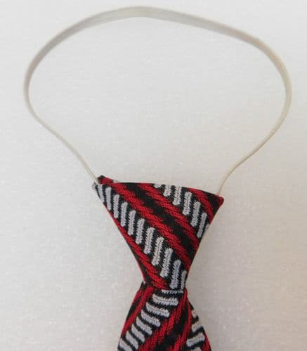 Children's vintage tie on elastic Black red and white striped pattern for boys